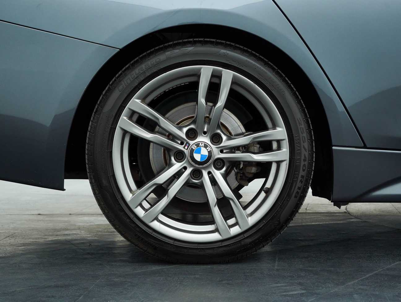 used 2018 BMW 330e Sport Line 2.0