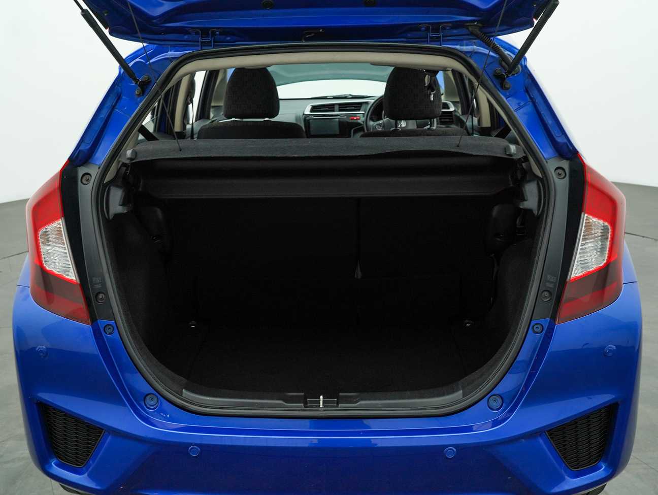 used 2014 Honda Jazz V 1.5