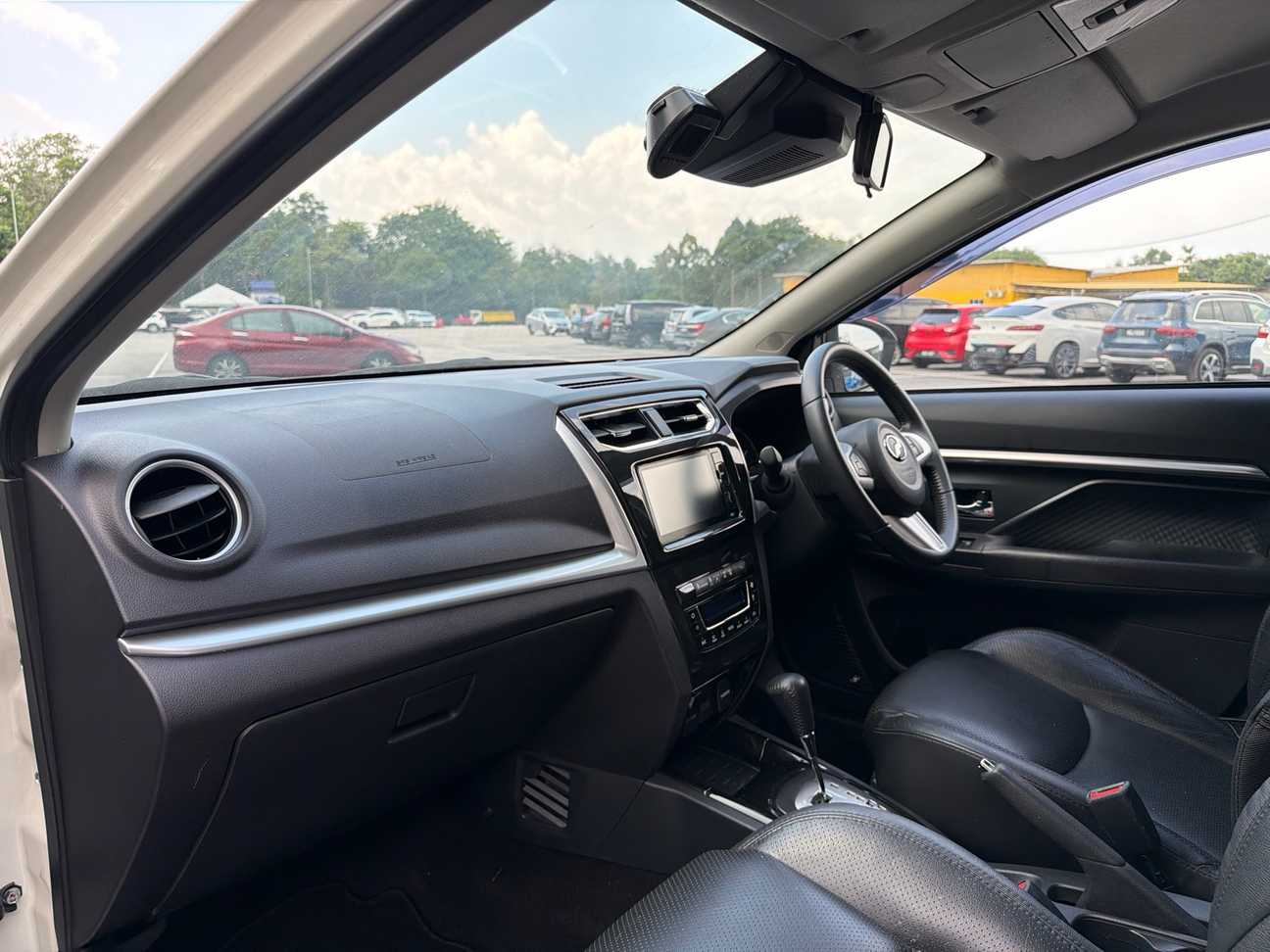 terpakai 2022 Perodua Aruz AV 1.5