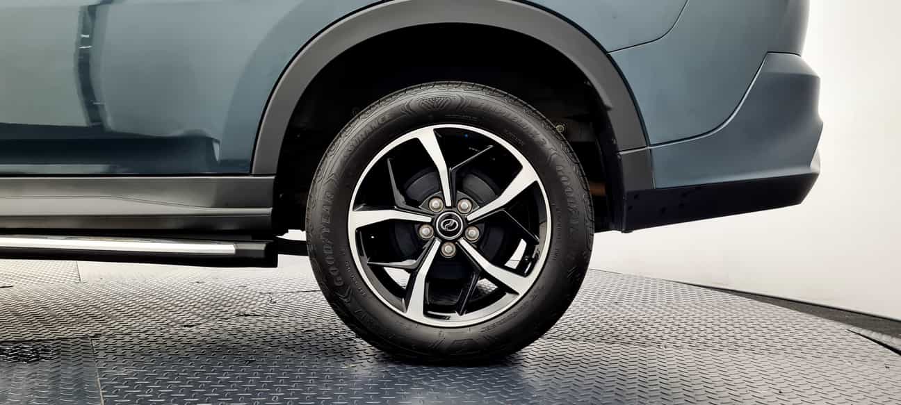 used 2019 Perodua ARUZ AV 1.5