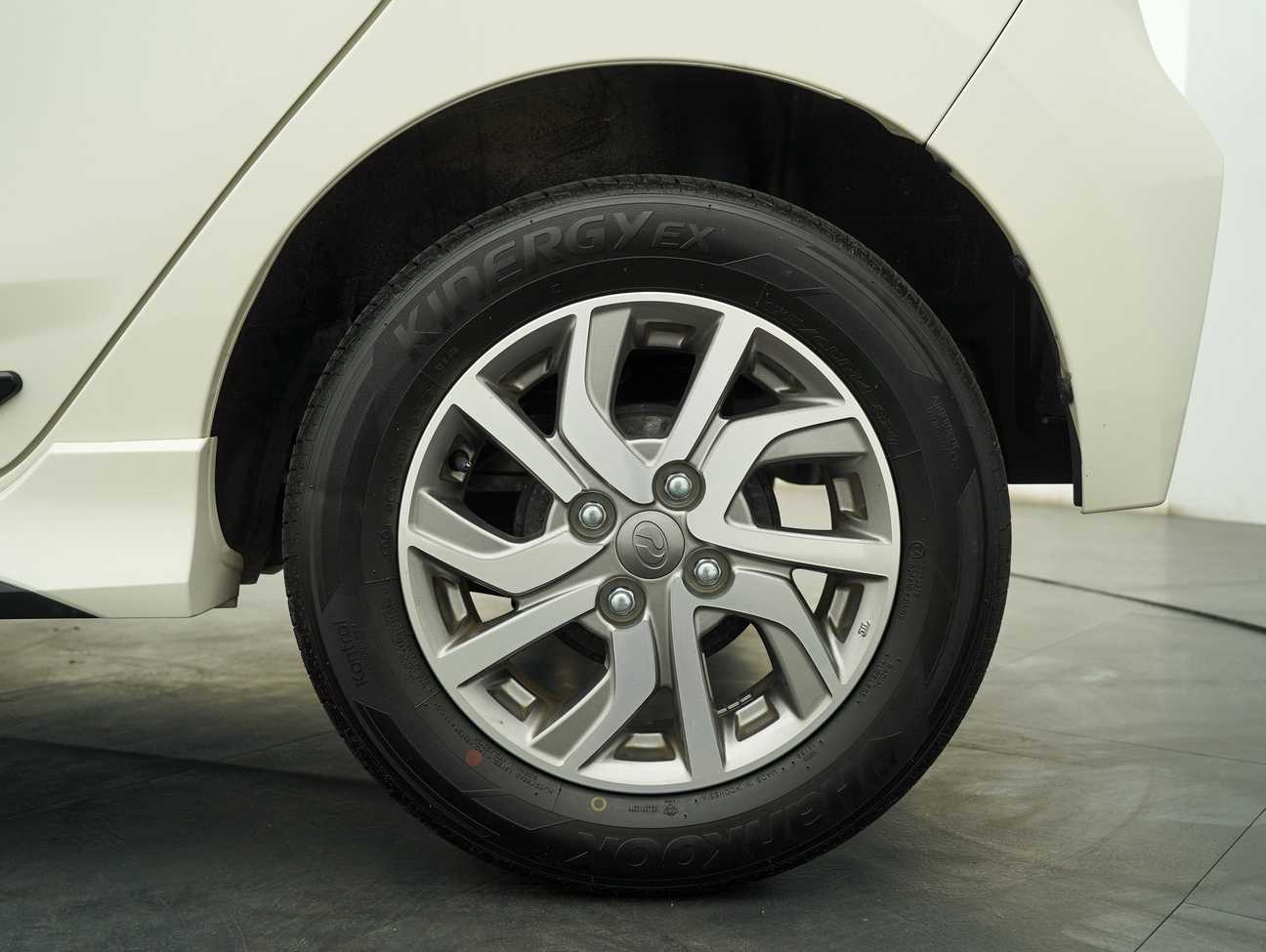 terpakai 2022 Perodua AXIA Advance 1.0