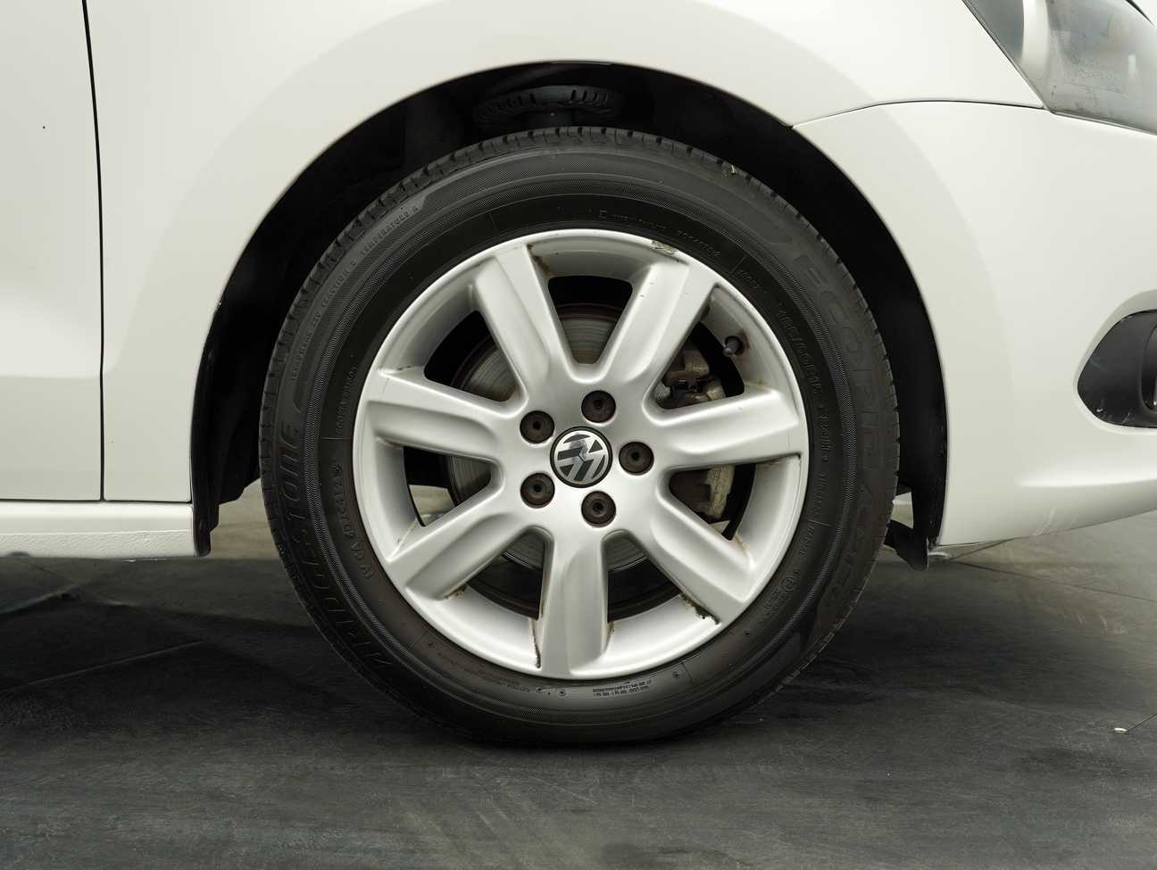 terpakai 2015 Volkswagen Polo  1.6