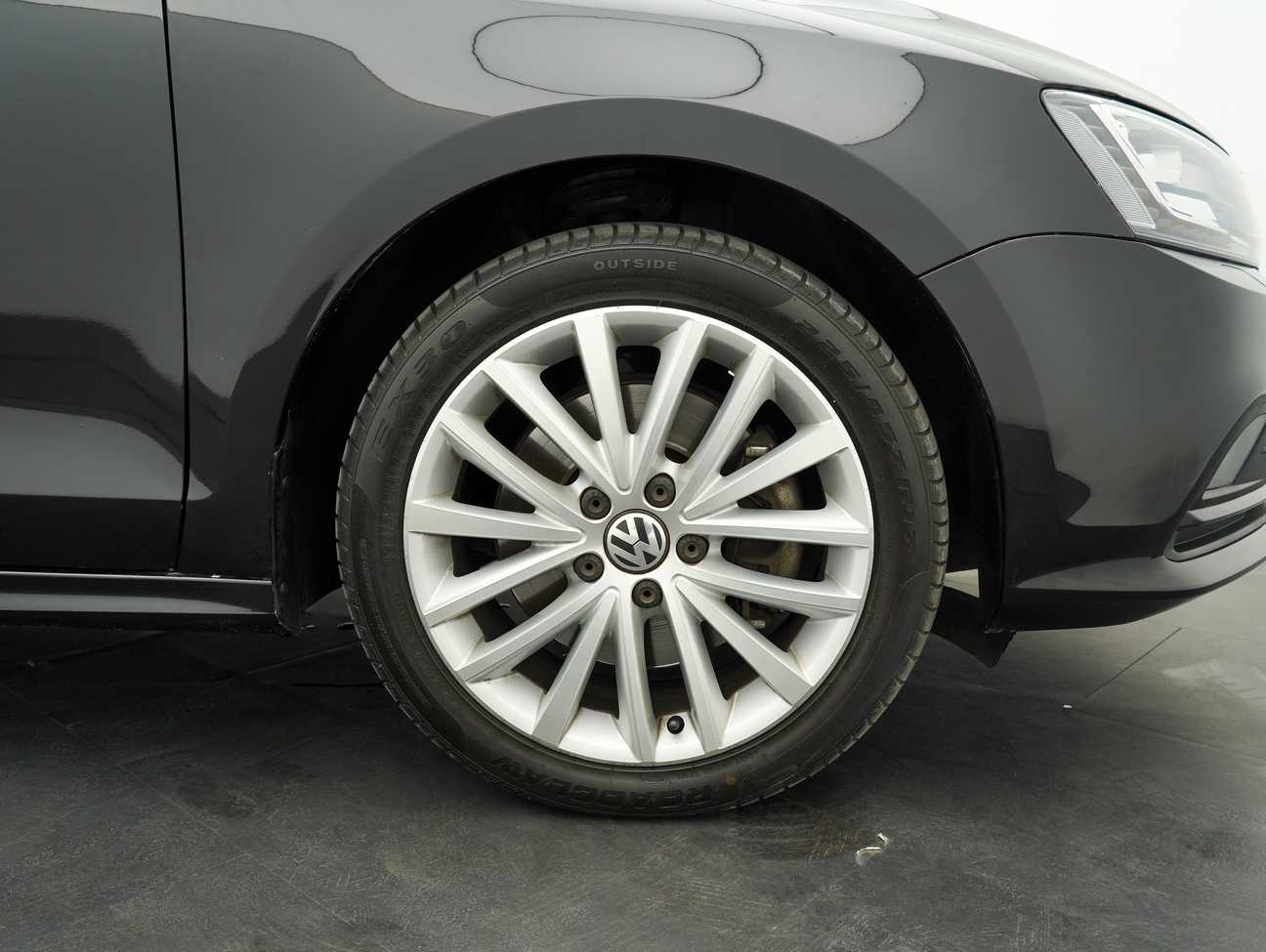 used 2017 Volkswagen Jetta TSI Highline 1.4