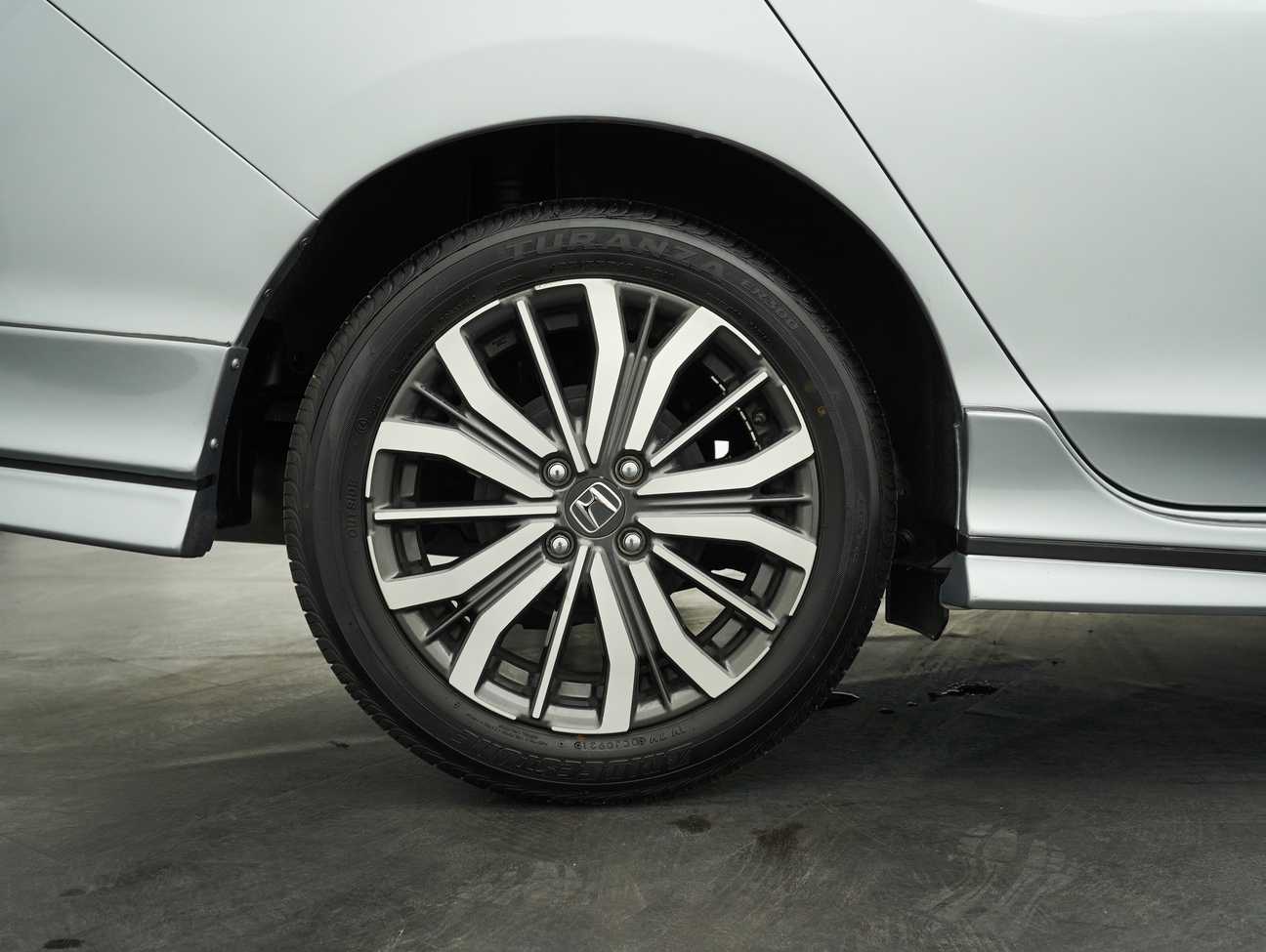 used 2017 Honda CITY HYBRID 1.5