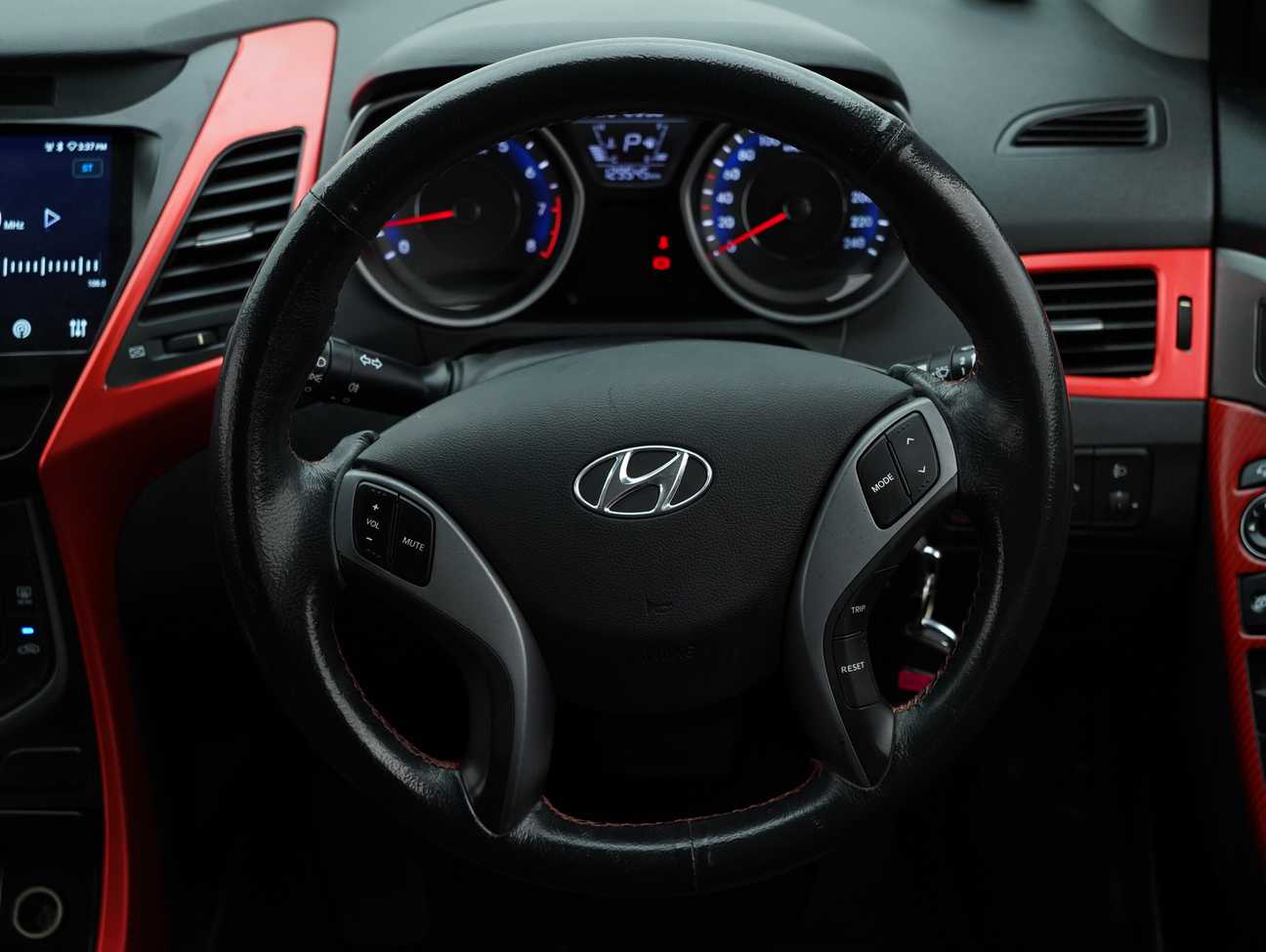 used 2015 Hyundai Elantra  1.6