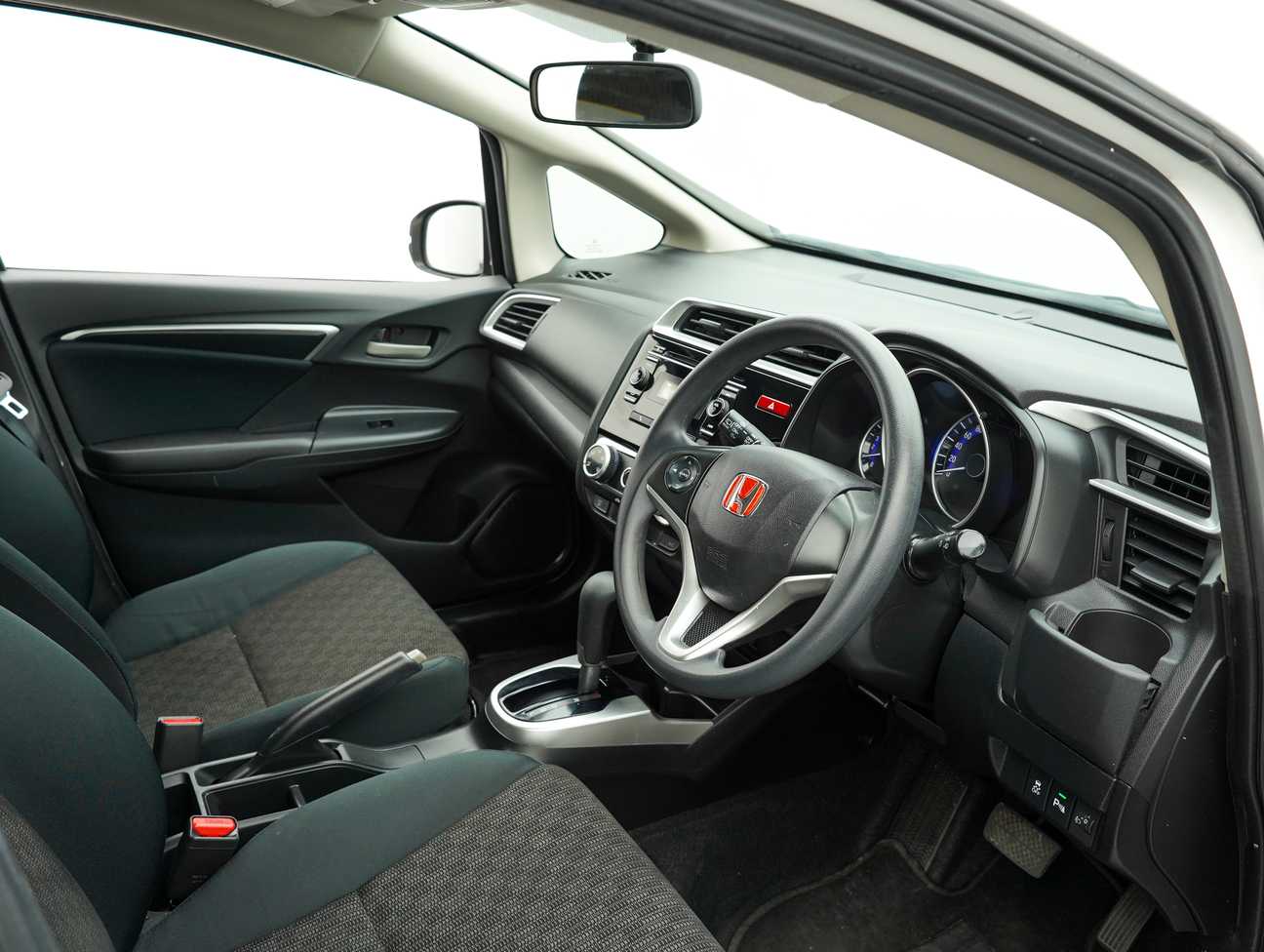 used 2016 Honda Jazz E 1.5