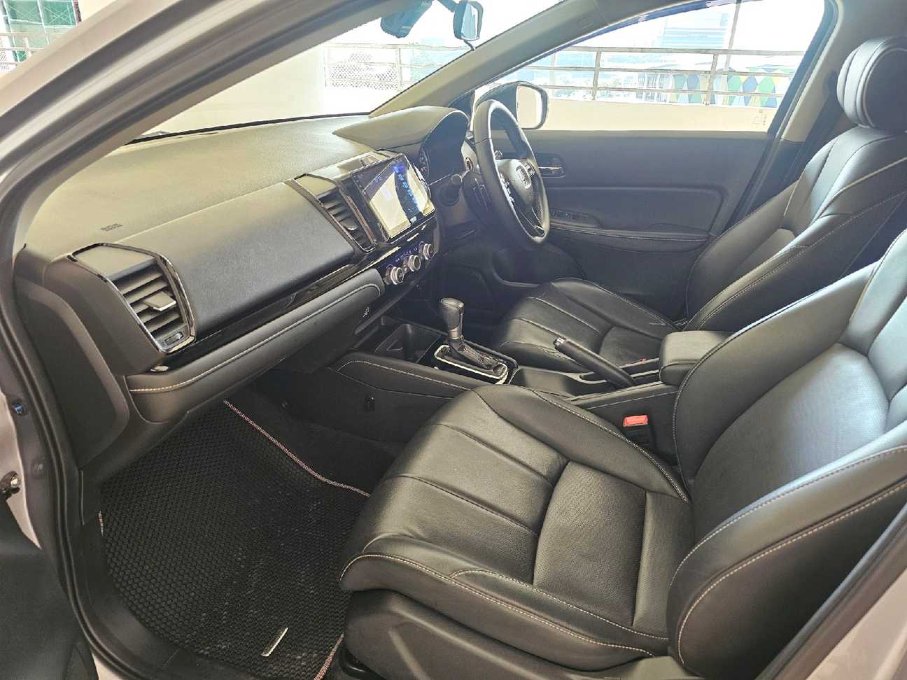 used 2022 Honda City V 1.5