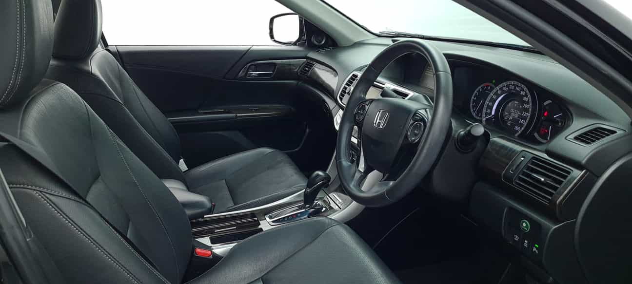 terpakai 2016 Honda ACCORD VTI-L 2.0