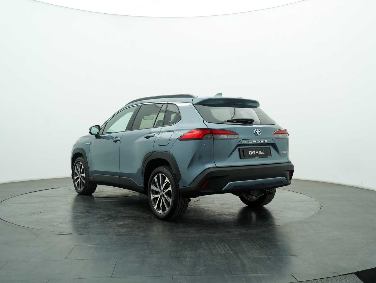 terpakai 2022 Toyota Corolla Cross Hybrid 1.8