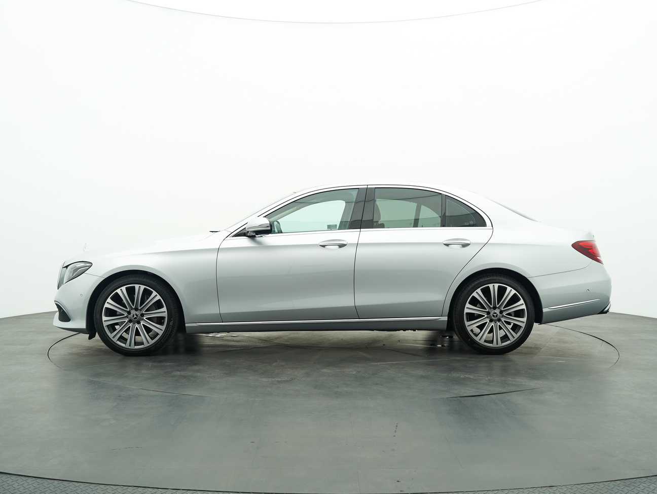 used 2019 Mercedes-Benz E300 Exclusive Line 2.0