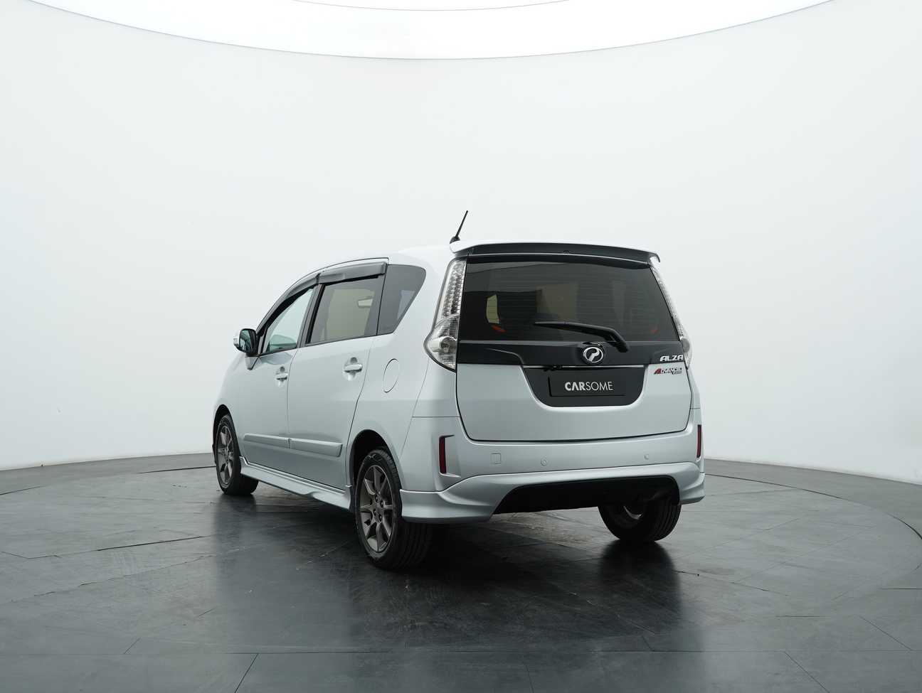 terpakai 2014 Perodua Alza Advance 1.5