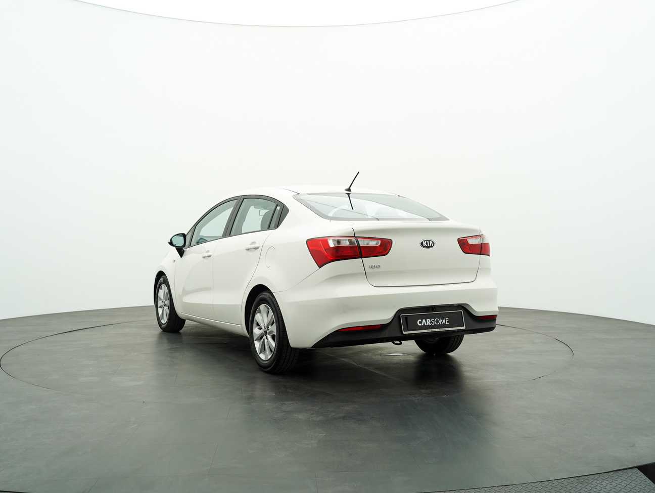 terpakai 2016 Kia Rio EX 1.4