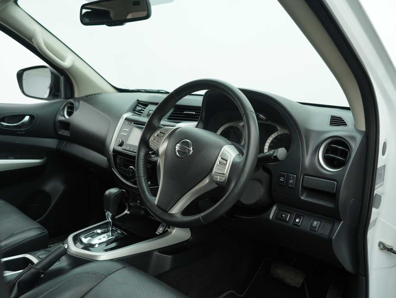 used 2018 Nissan Navara NP300 VL Dual Cab 2.5