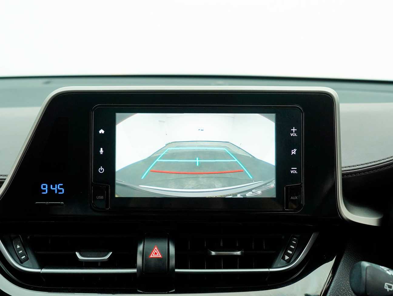 terpakai 2019 Toyota C-HR  1.8