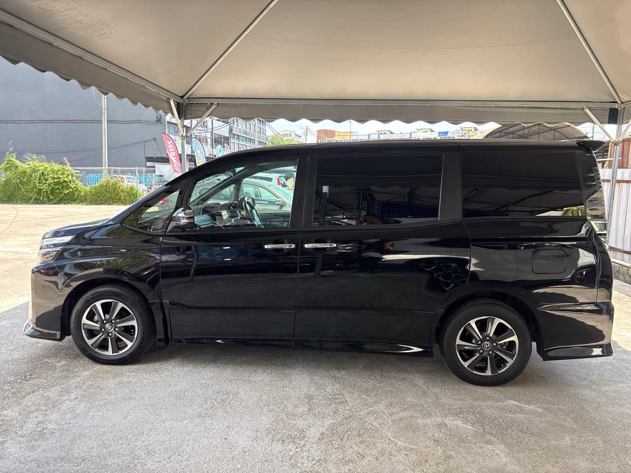 terpakai 2019 Toyota Voxy ZS Kirameki II Edition 2.0