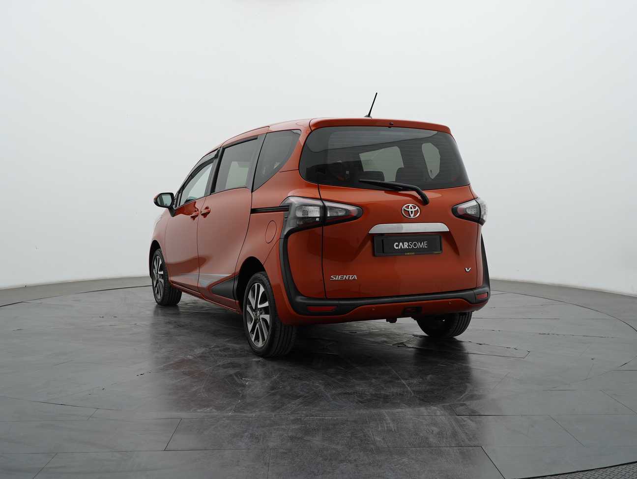 used 2017 Toyota Sienta V 1.5