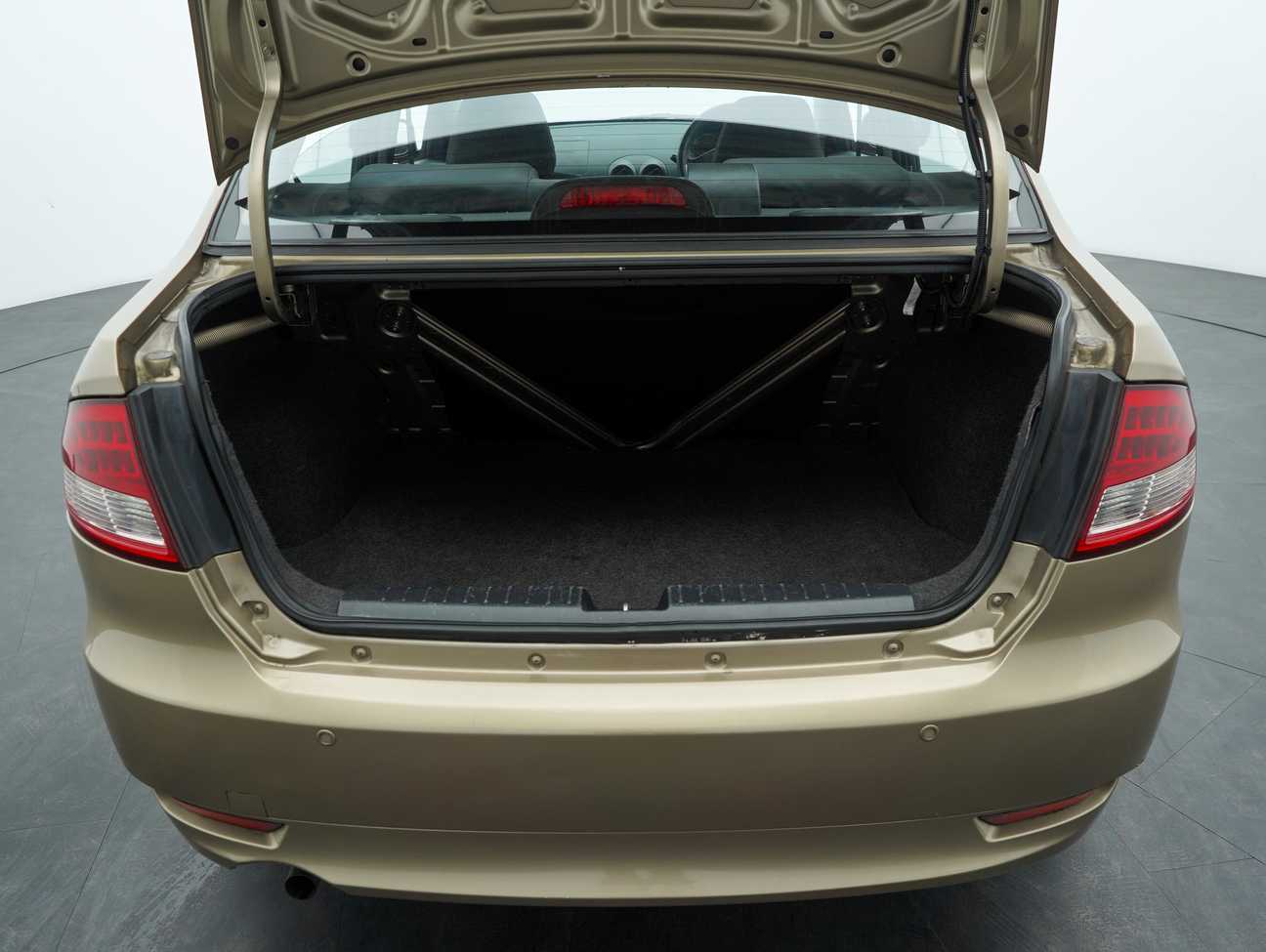 used 2014 Proton Saga FLX Standard 1.3