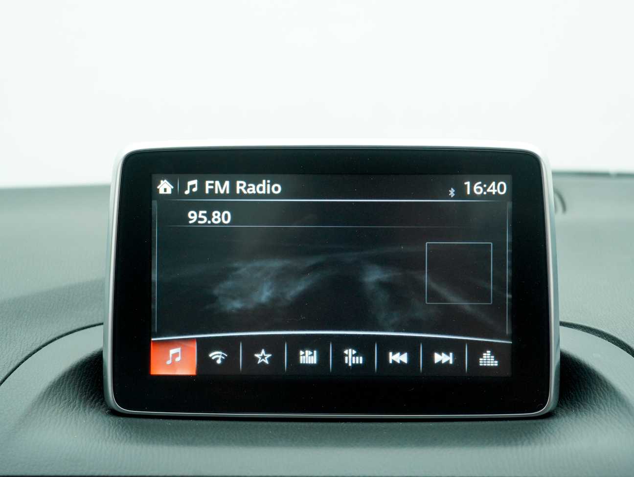 terpakai 2016 Mazda 3 SKYACTIV-G GL 2.0