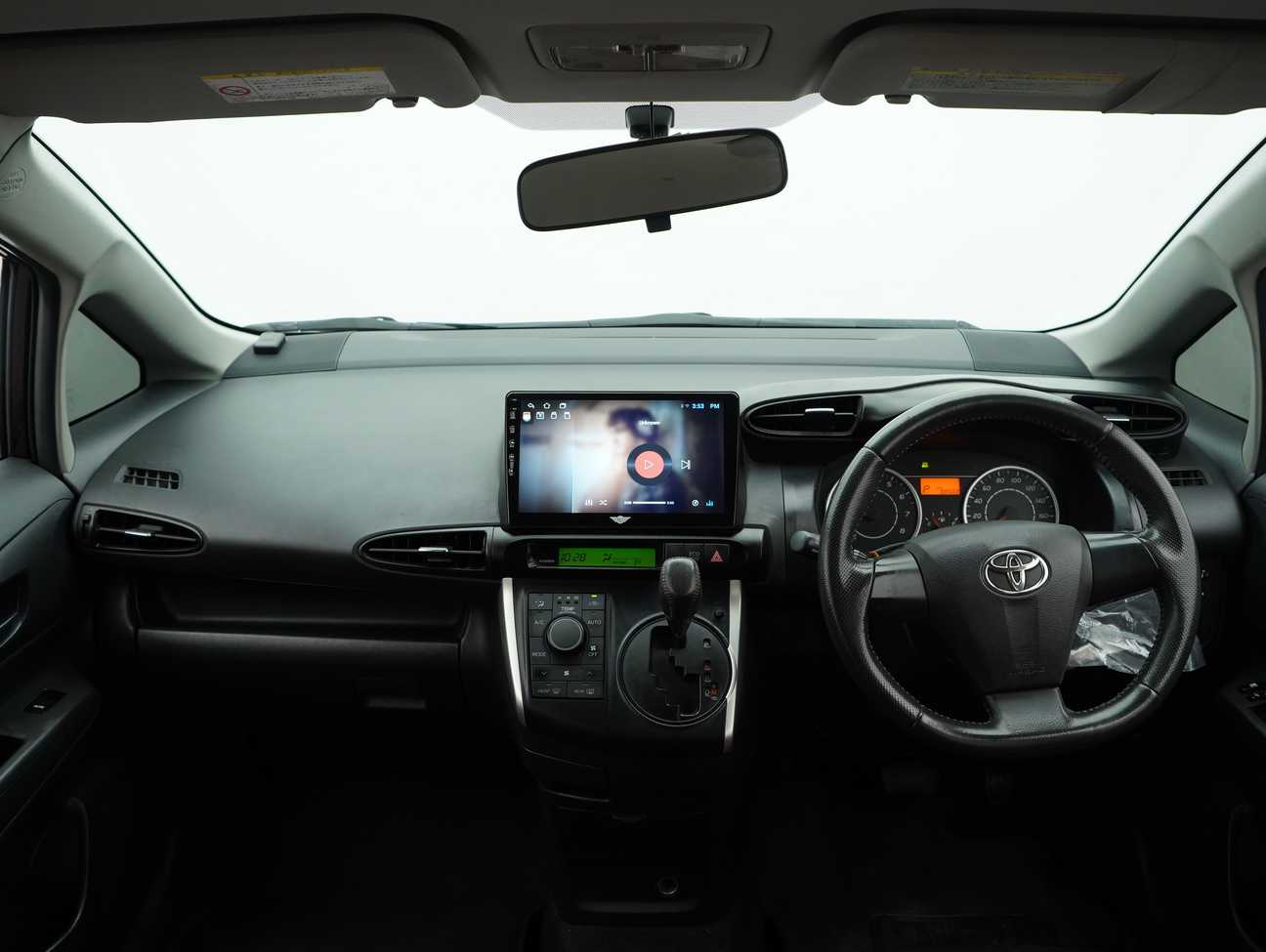 used 2011 Toyota Wish X 1.8