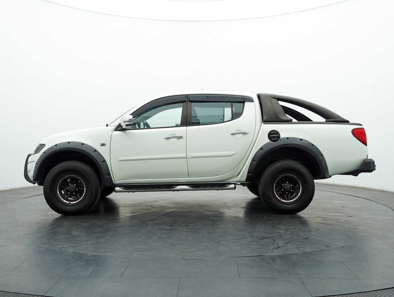used 2013 Mitsubishi Triton VGT Dual Cab 4X4 2.5