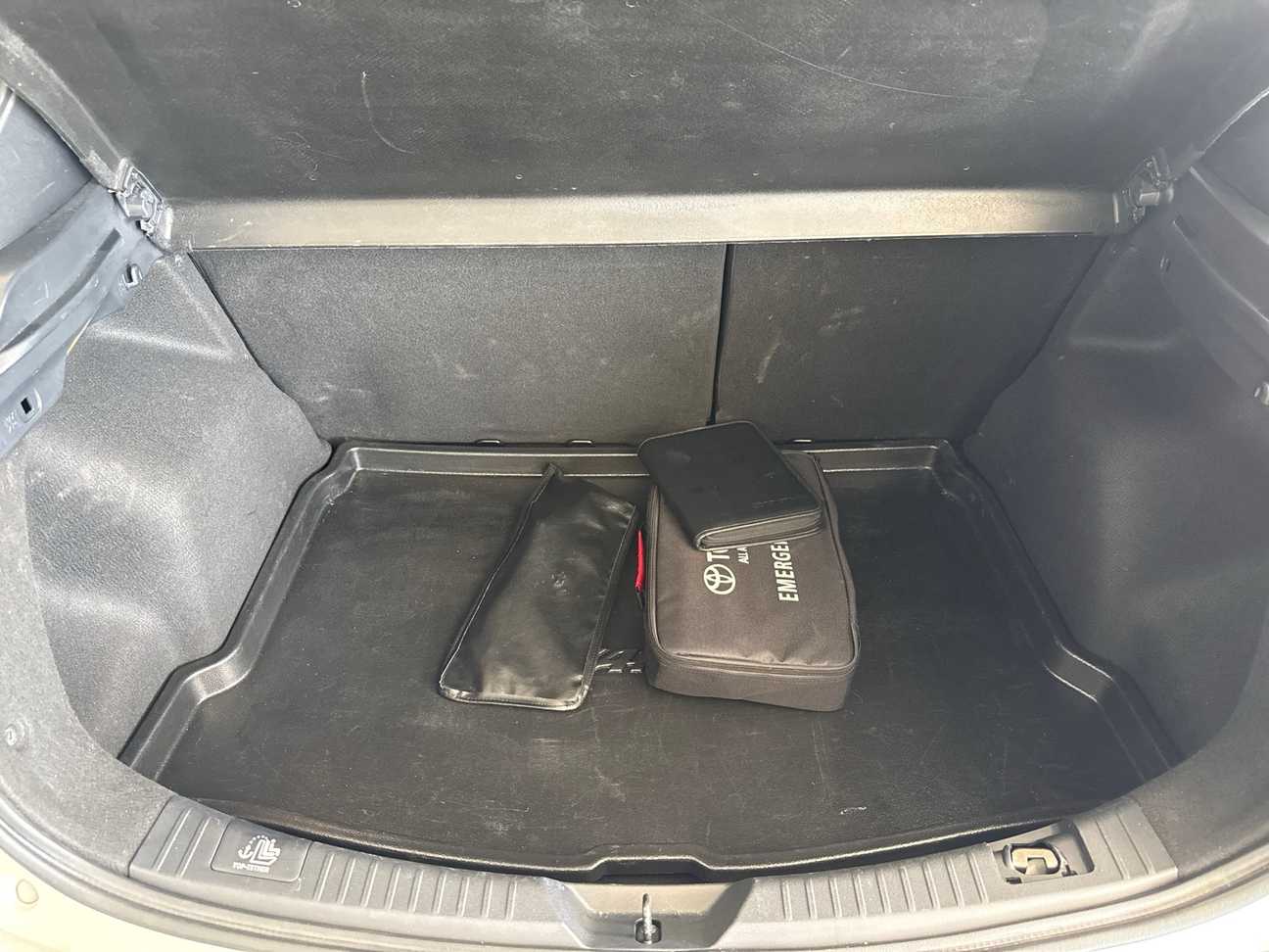 terpakai 2023 Toyota Yaris J 1.5