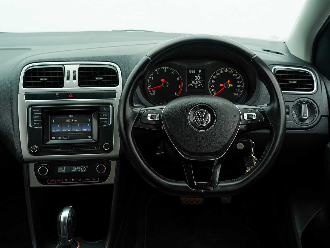 used 2017 Volkswagen Polo  1.6