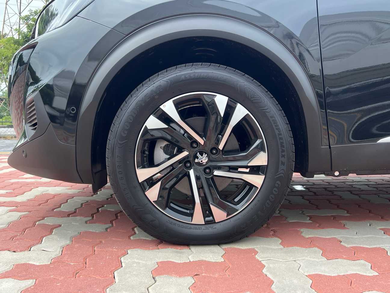 used 2025 Peugeot 2008 Allure 1.2