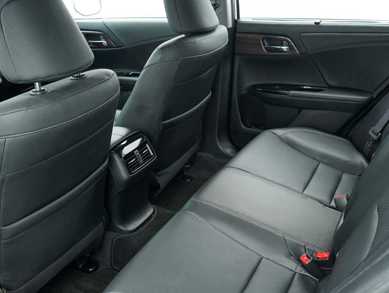 terpakai 2016 Honda Accord VTi-L 2.0