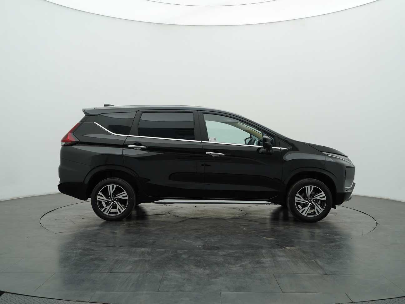 used 2023 Mitsubishi Xpander  1.5