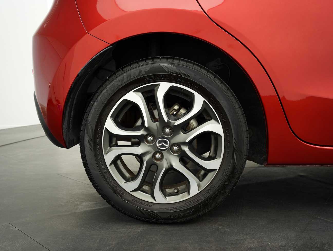 terpakai 2015 Mazda 2 SKYACTIV-G 1.5