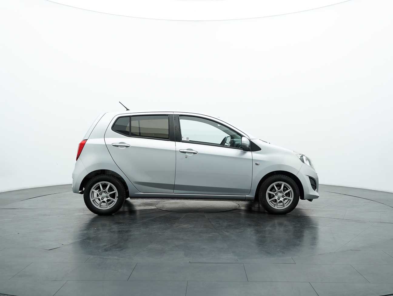 used 2016 Perodua AXIA G 1.0