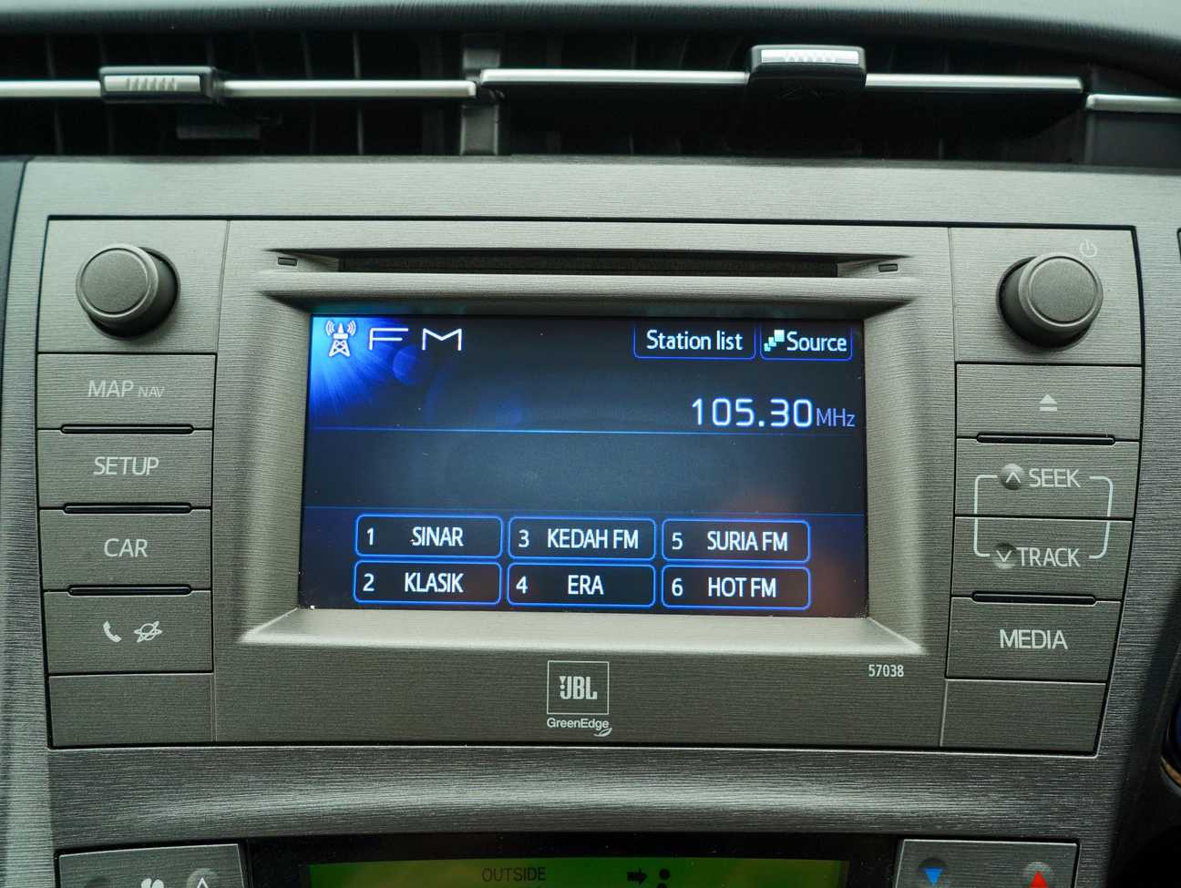 used 2012 Toyota Prius Luxury 1.8