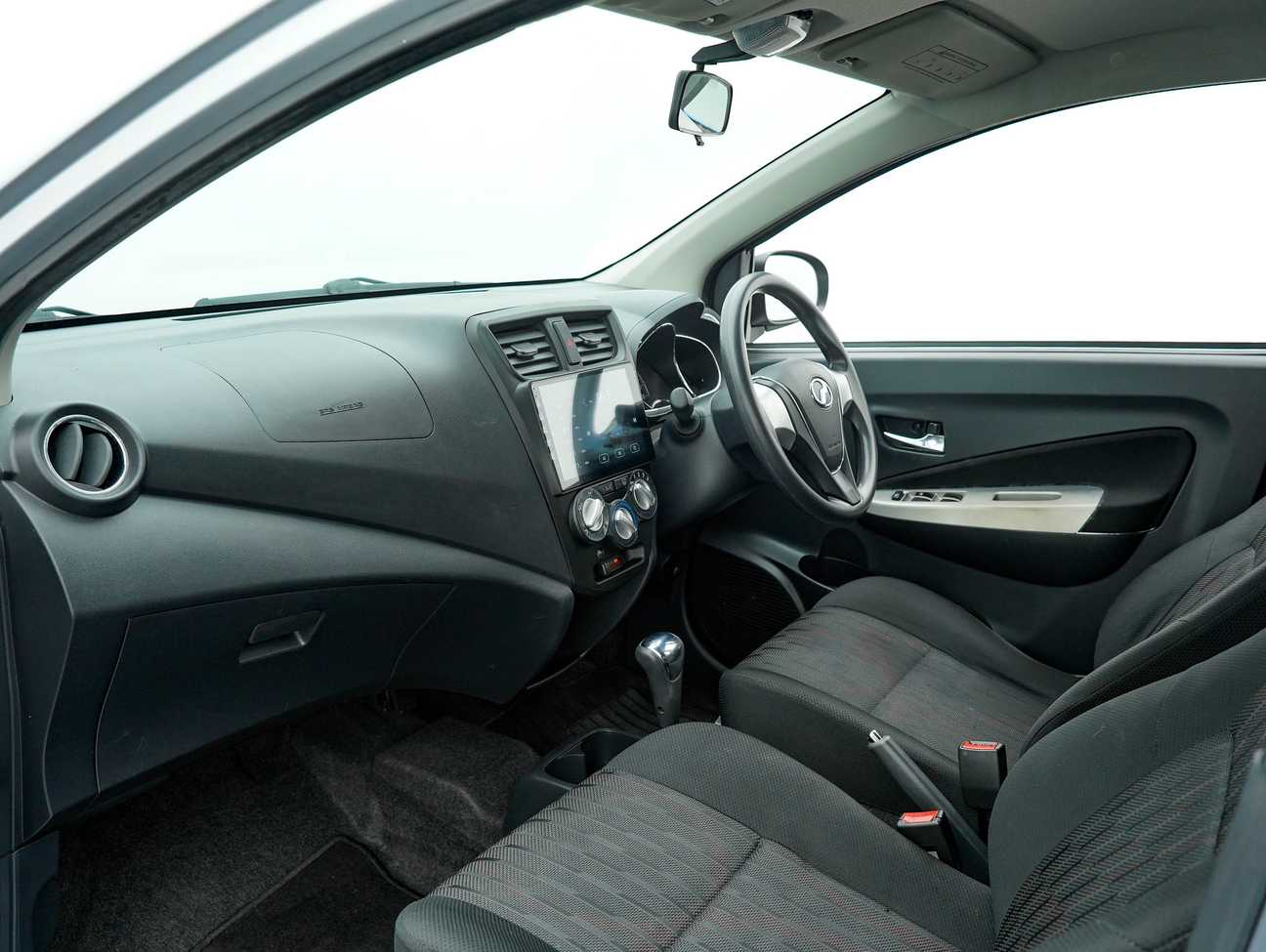 terpakai 2017 Perodua AXIA SE 1.0