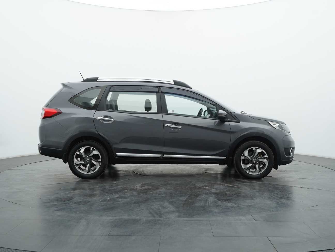 used 2018 Honda BR-V V 1.5