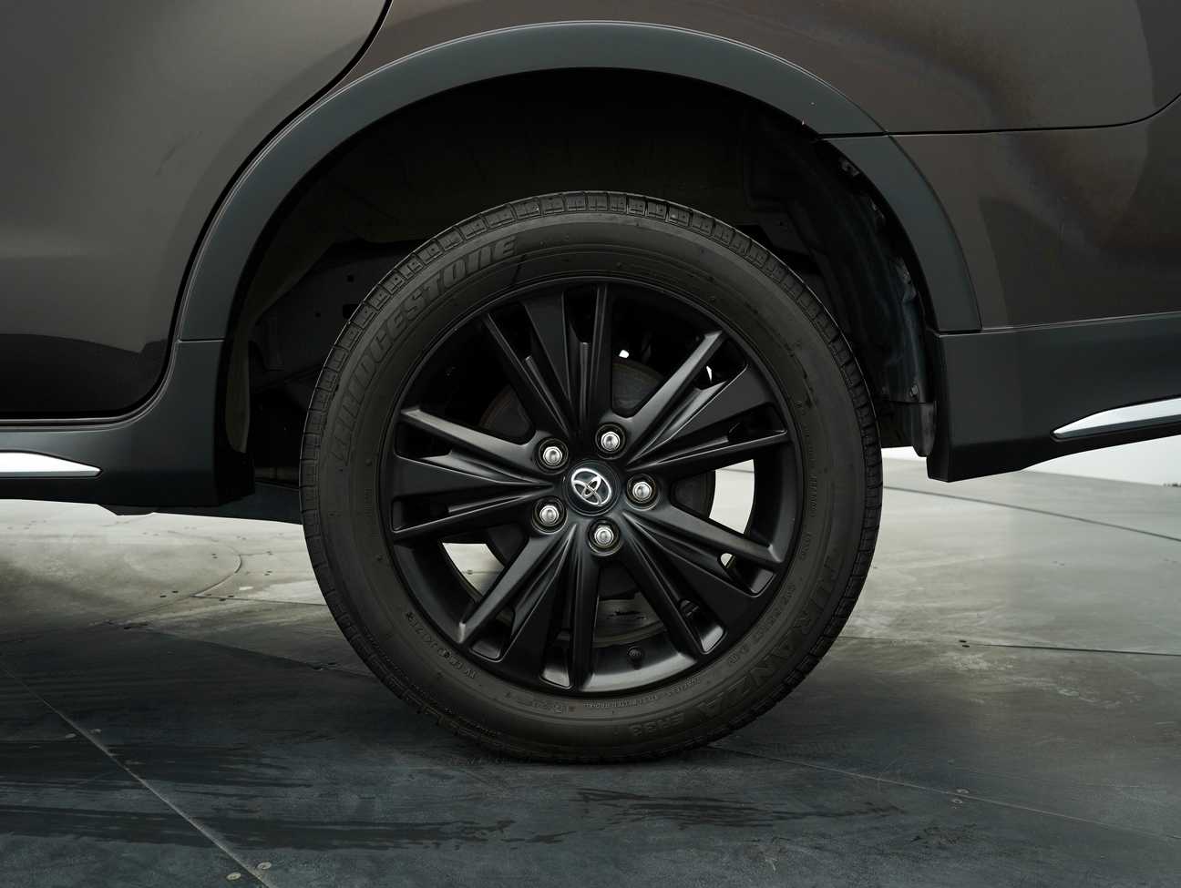 terpakai 2019 Toyota INNOVA X 2.0