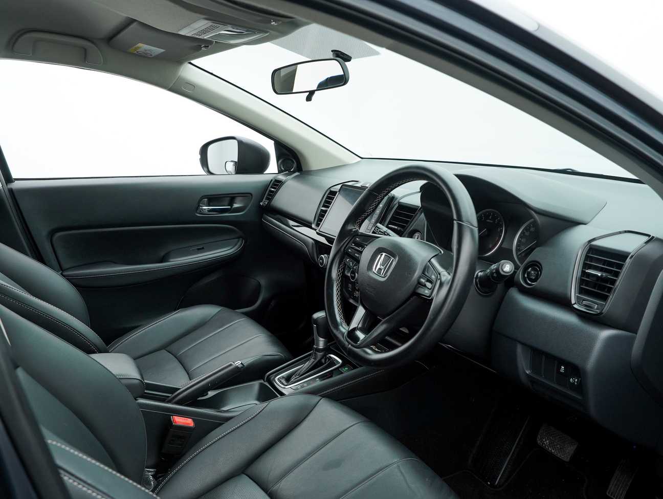 used 2022 Honda City V i-VTEC 1.5