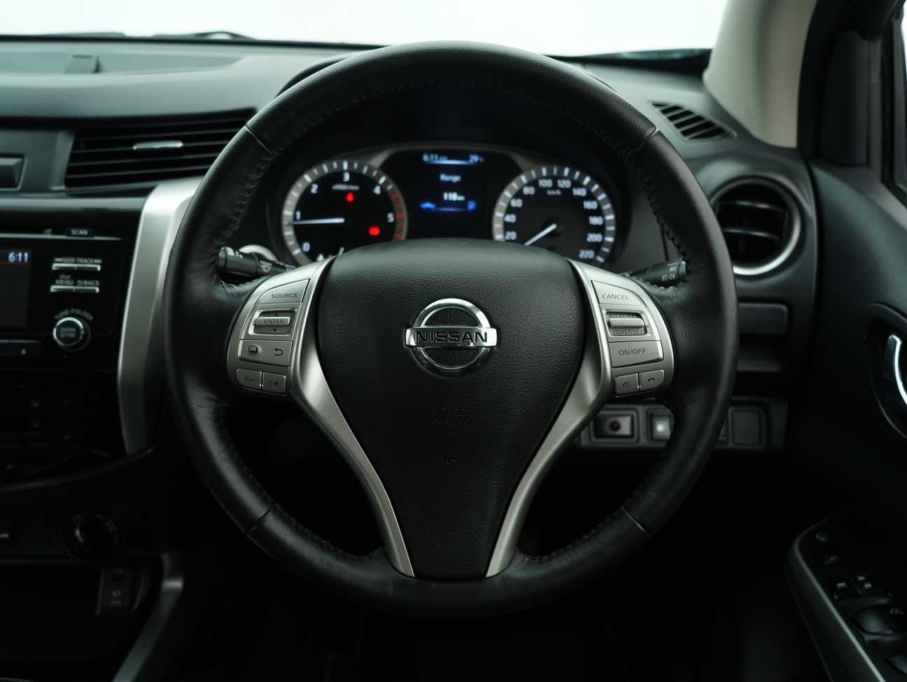 used 2018 Nissan Navara NP300 VL Dual Cab 2.5