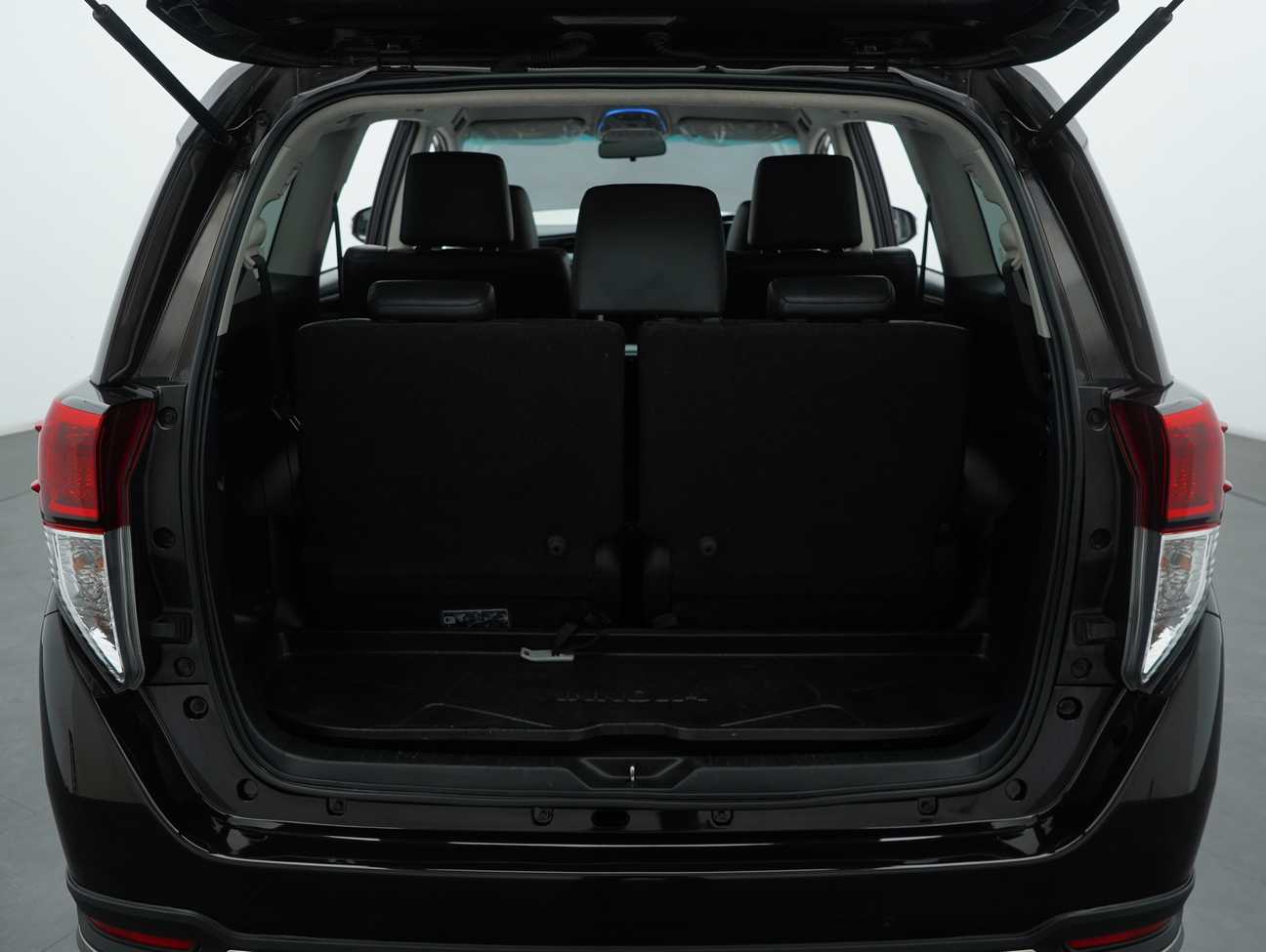 terpakai 2021 Toyota Innova X 2.0