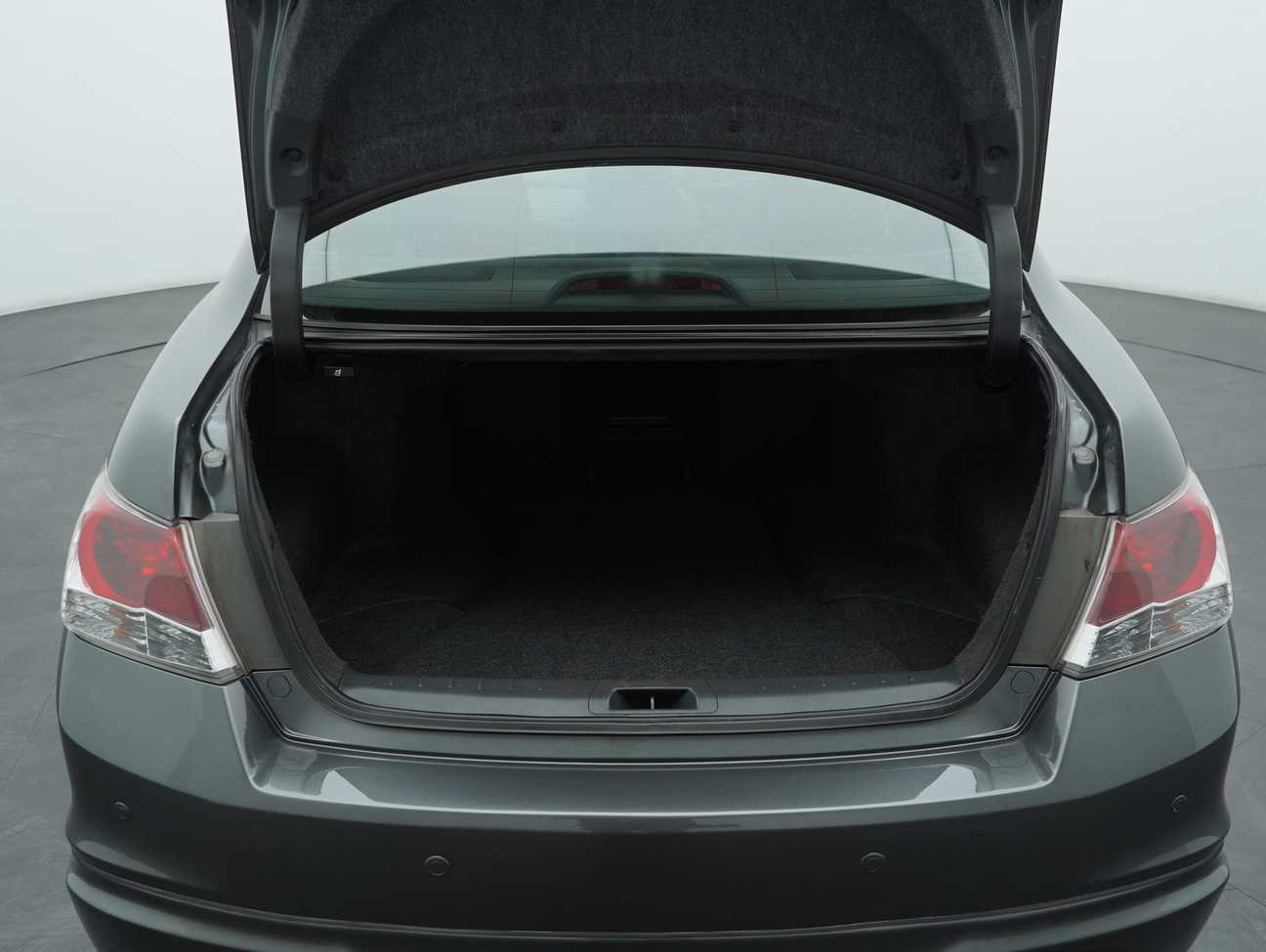 used 2011 Honda Accord VTi-L 2.0