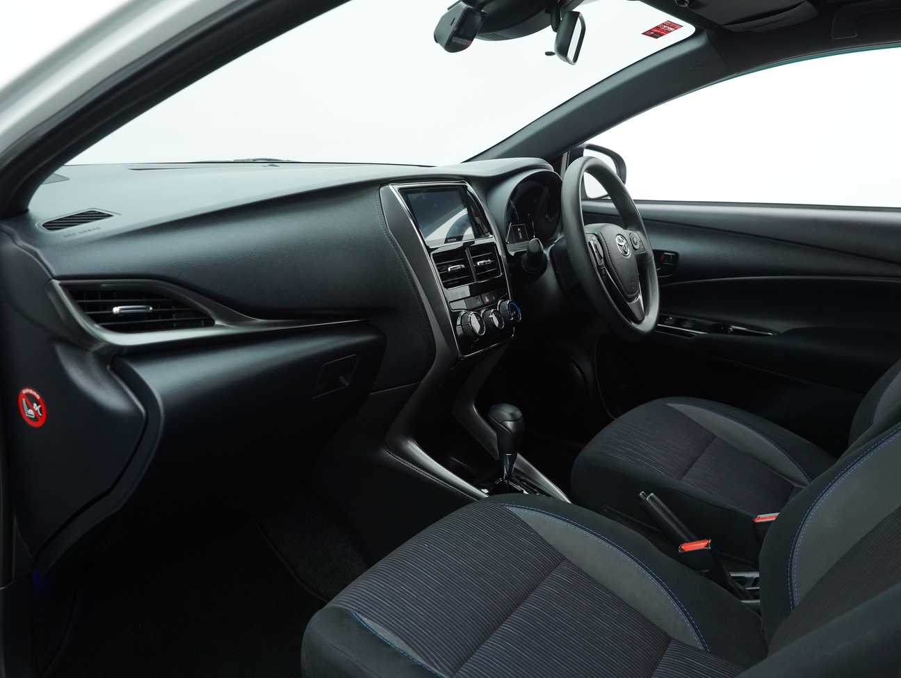 terpakai 2021 Toyota Yaris E 1.5