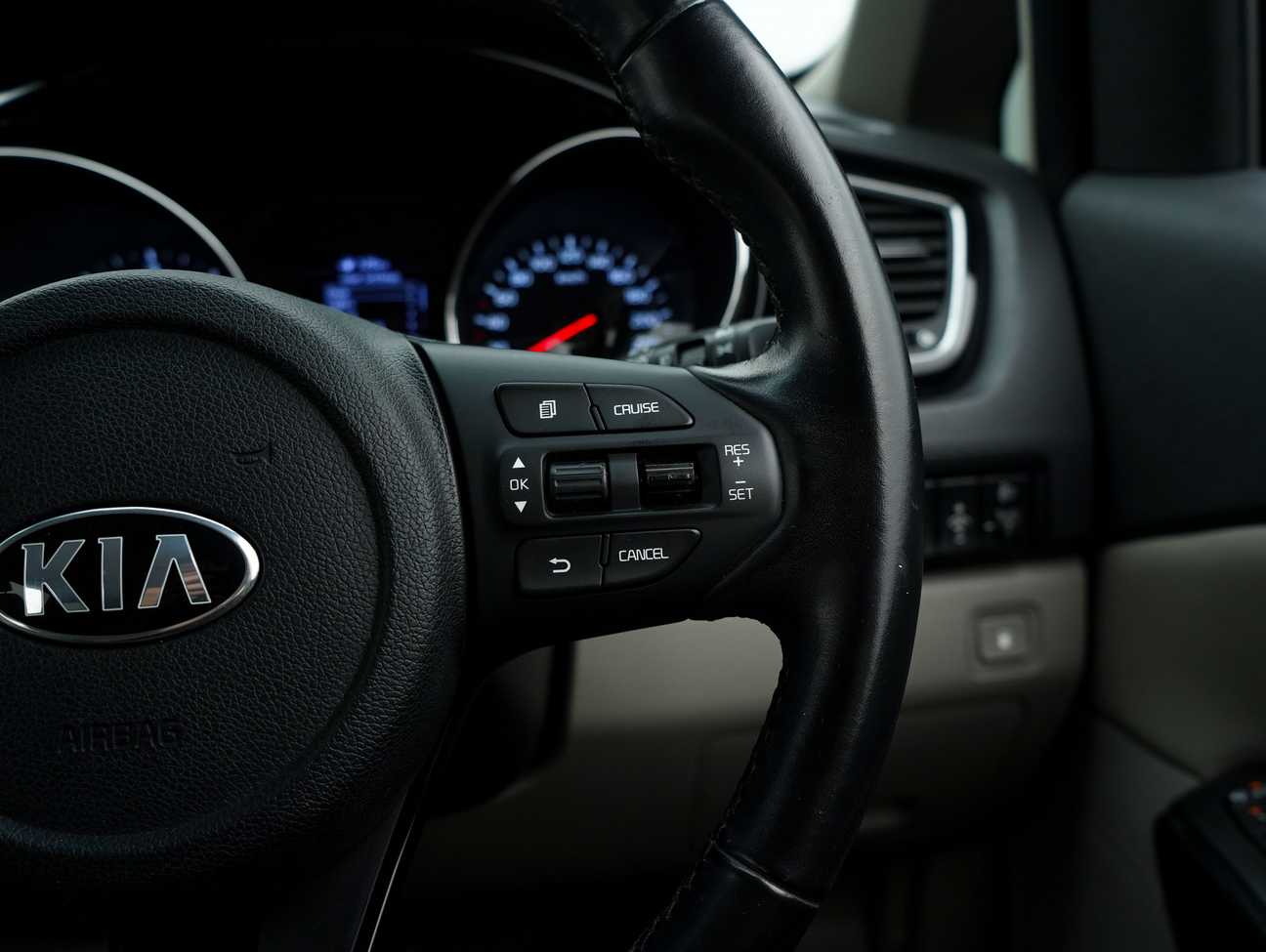 terpakai 2019 Kia Carnival YP 2.2