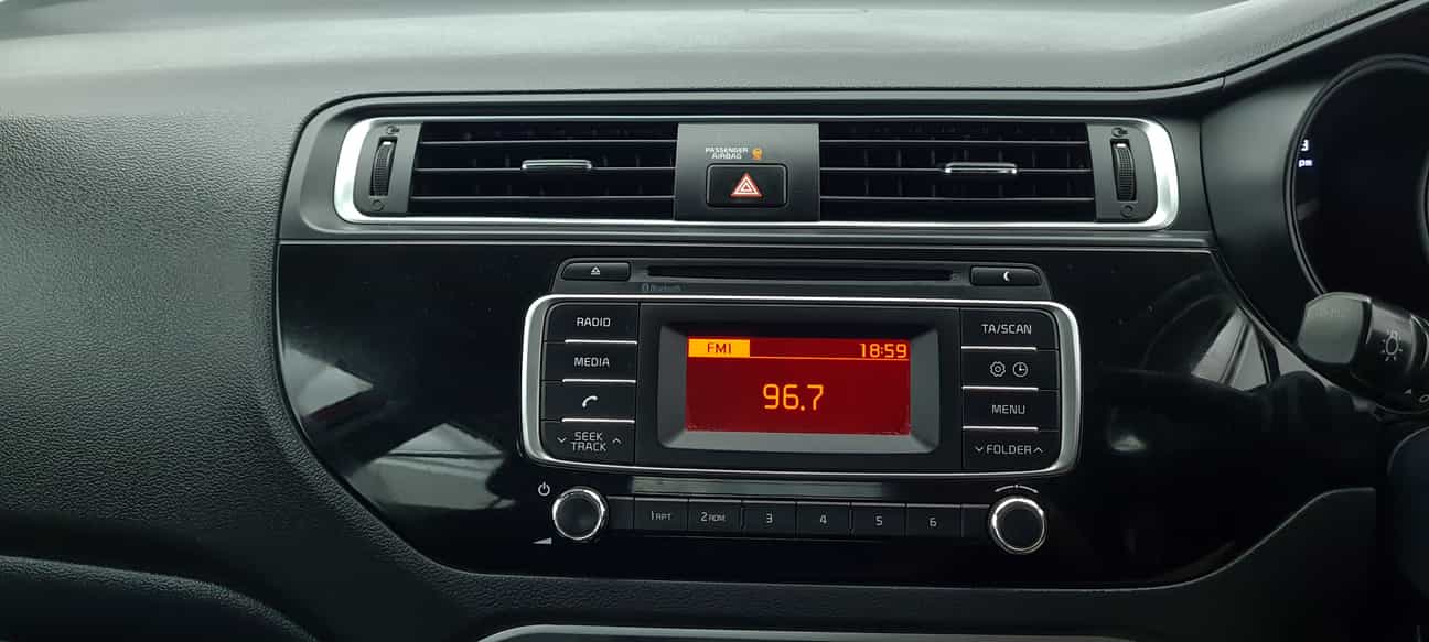 terpakai 2016 Kia RIO UB 1.4