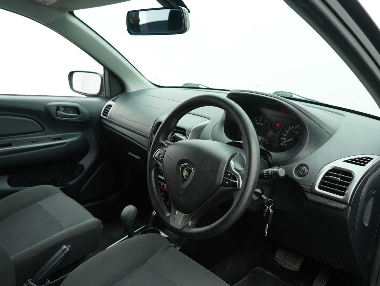 terpakai 2017 Proton Saga Premium 1.3