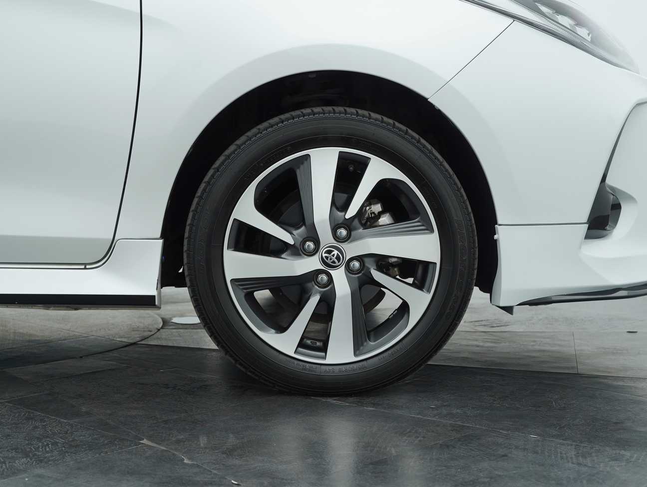 terpakai 2021 Toyota Yaris E 1.5