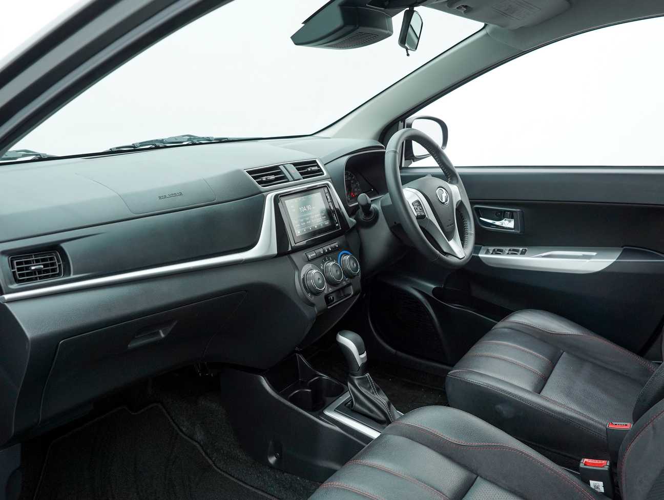 terpakai 2023 Perodua Bezza Advance 1.3