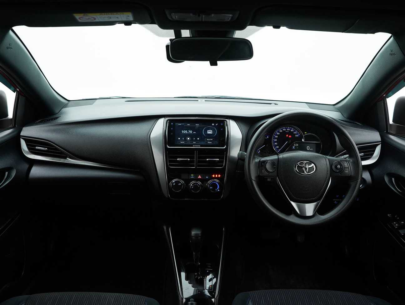 used 2022 Toyota Yaris E 1.5