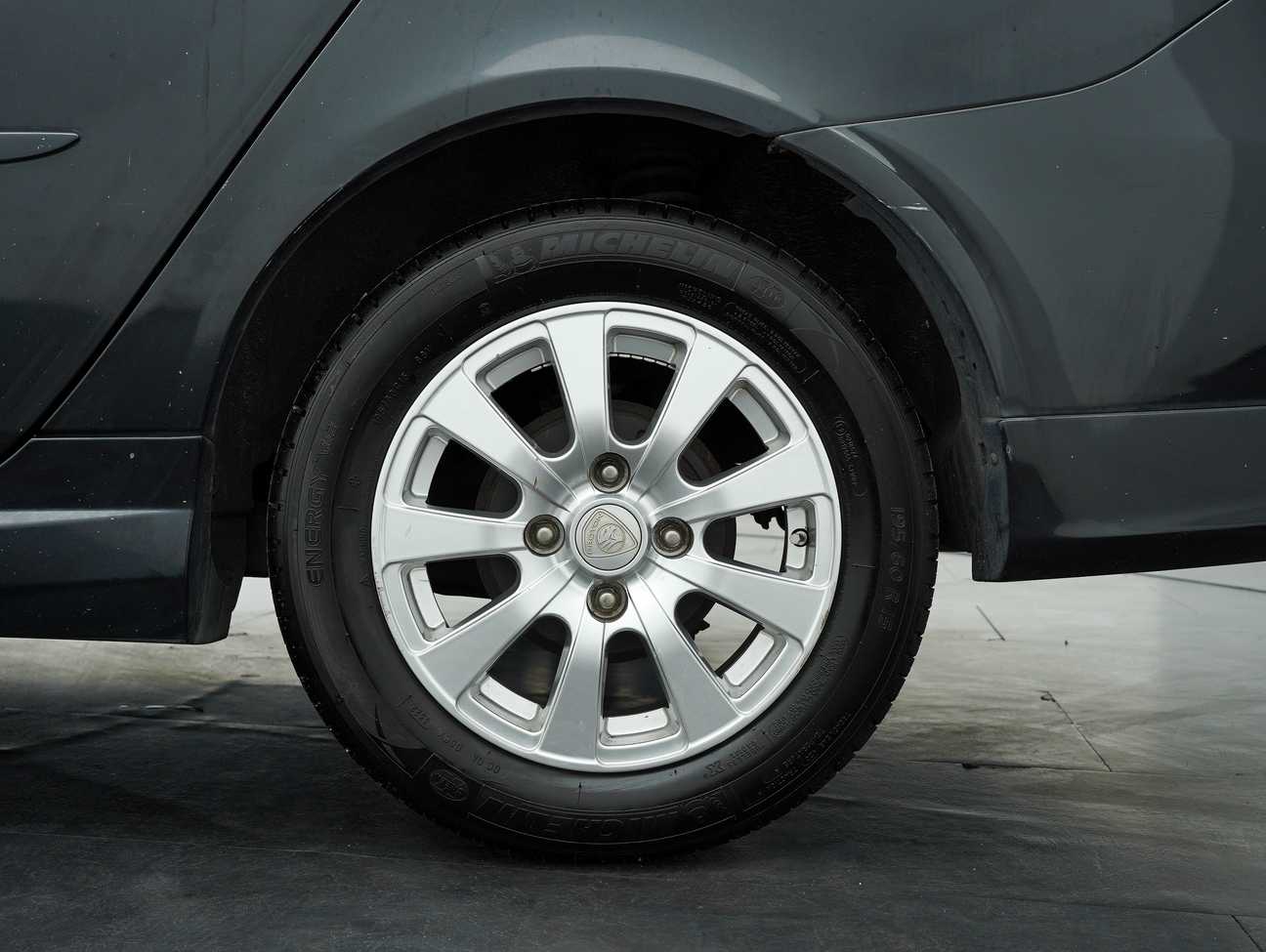 used 2010 Proton Persona Elegance Medium Line 1.6