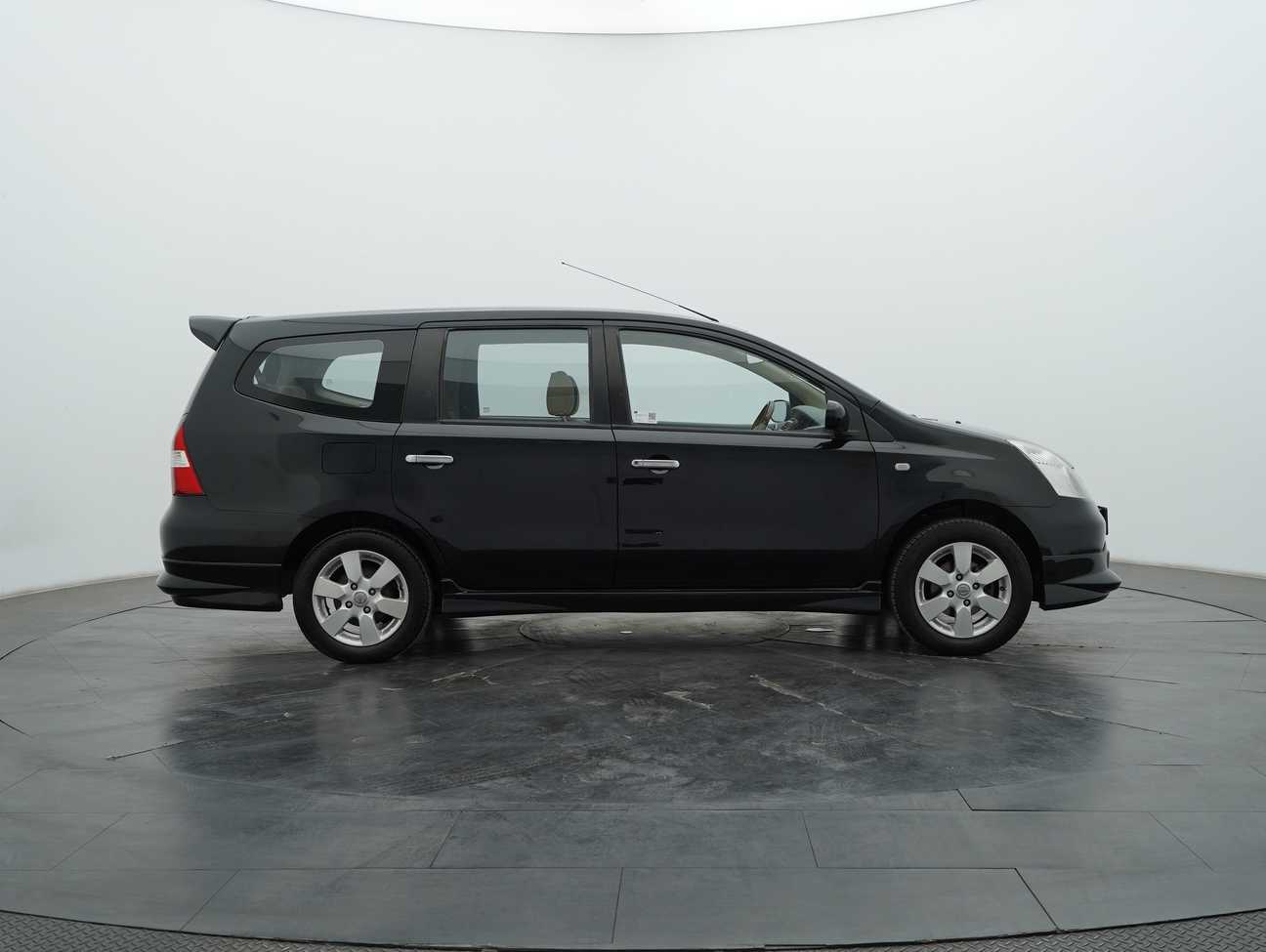 used 2010 Nissan Grand Livina Impul 1.8