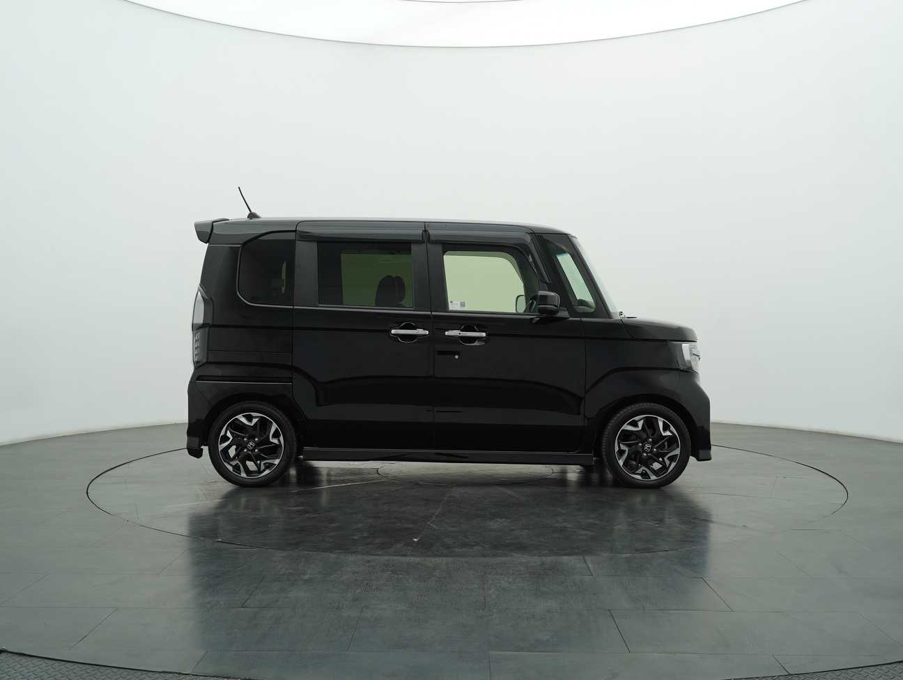 terpakai 2020 Honda N-Box Custom G L 0.7