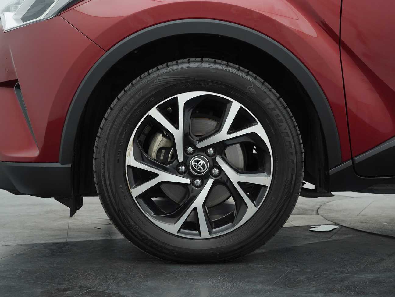 used 2018 Toyota C-HR  1.8